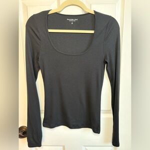 Abercrombie & Fitch Black Square-neck Long-sleeved Essentials Tee, Sz Small NWOT